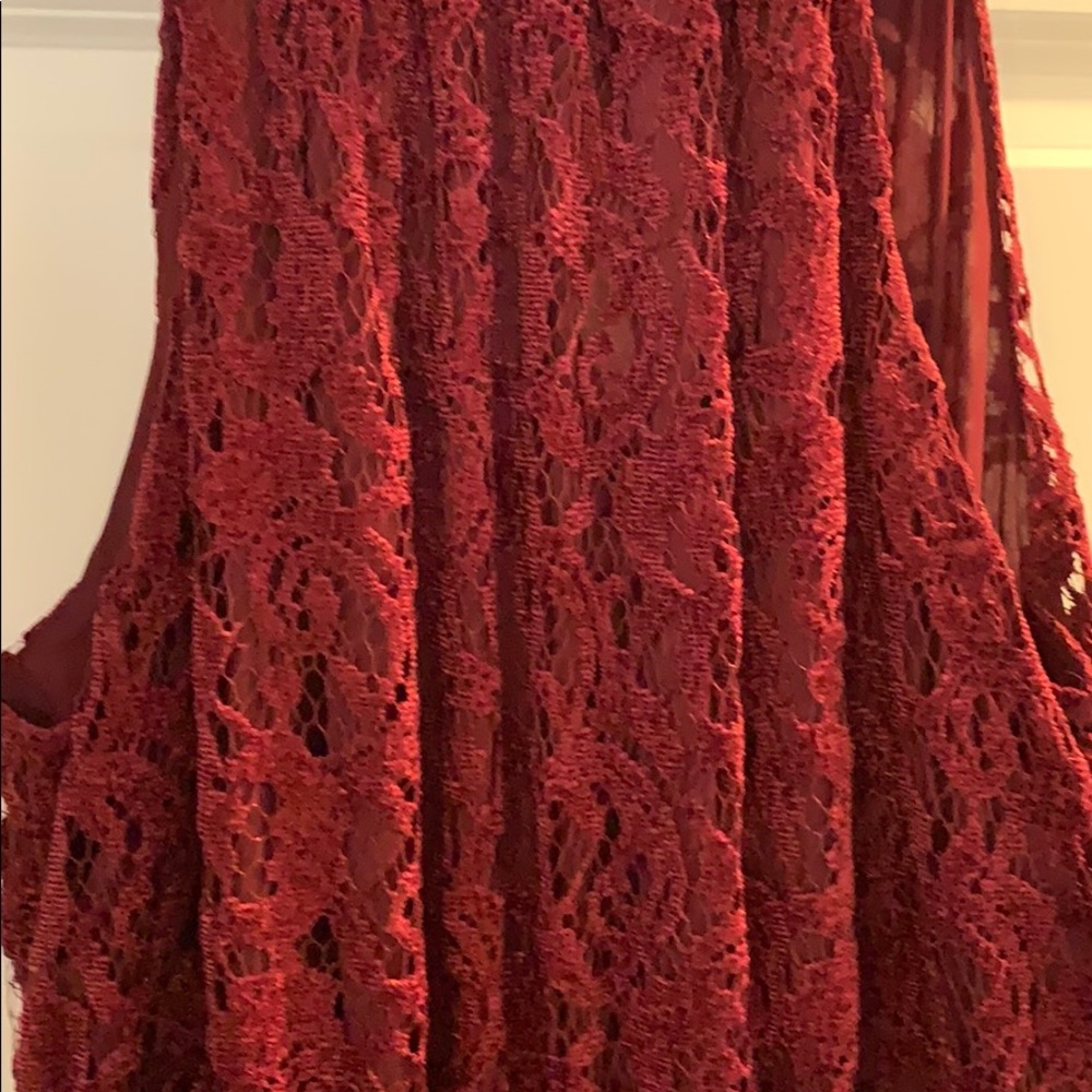 Burgundy lace jumpsuit from Anthropology - Picture 2 of 3